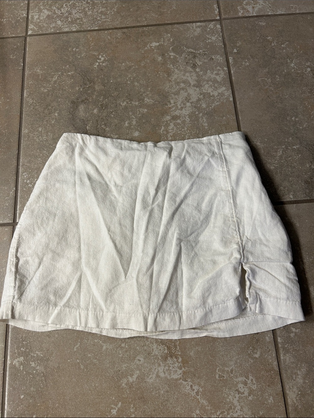 Abercrombie & Fitch White Elastic Waist Cotton Shorts (B1)